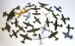 Todas las maquetas de aviones Miles exhibidas